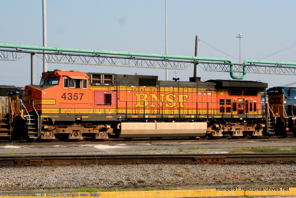 BNSF 4357